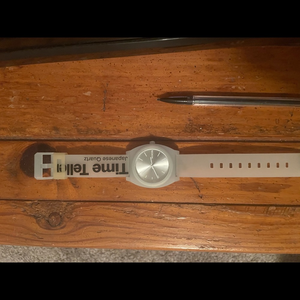 Nixon quarts “time teller” watch